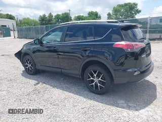 2017 Toyota RAV4 SE z VIN 2T3JFREV2HW677084, wystawiony jako IAAI lot #42236638 z przebiegiem 107 343 mil mil oraz . Historia ofert i sprzedaży dostępna na DreamBid. Obrazek 3.
