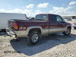 2000 GMC New Sierra 1500 SLE with VIN 1GTEK19T7YZ202845, listed as a Copart auction lot 51596555 with 243,067 mi miles and Salvage Title. Bid and sale history available at carsss.com. Image 3.