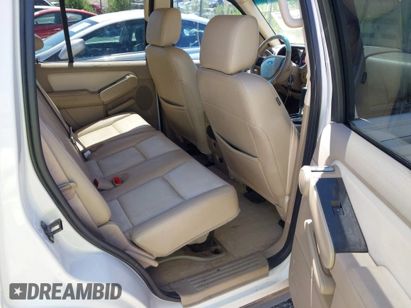 2008 Ford Explorer XLT z VIN 1FMEU73E68UA87462, wystawiony jako IAAI lot #42695400 z przebiegiem 295 164 mil mil oraz . Historia ofert i sprzedaży dostępna na DreamBid. Obrazek 8.
