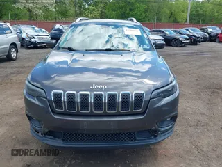 2019 Jeep Cherokee Latitude Plus с VIN 1C4PJMLB6KD355718, выставлен на аукционе IAAI как лот 42209813 с пробегом 101 773 миль миль и . История ставок и продаж доступна на DreamBid. Изображение 12.