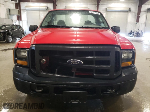 2005 Ford F-250 XL with VIN 1FTNF20565EA93144, listed as a Copart auction lot 62291085 with 131,720 mi miles and Salvage title. Bid and sale history available at DreamBid. Image 5.