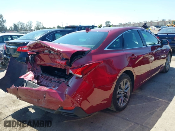 2020 Toyota Avalon Hybrid XLE z VIN 4T1J21FB6LU012708, wystawiony jako IAAI lot #42213957 z przebiegiem 60 295 mil mil oraz . Historia ofert i sprzedaży dostępna na DreamBid. Obrazek 4.
