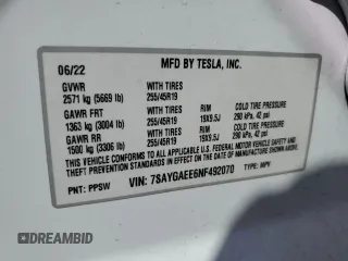 2022 Tesla Model Y Long Range z VIN 7SAYGAEE6NF492070, wystawiony jako Copart lot #52032415 z przebiegiem 143 732 mil mil oraz Szkody całkowita. Historia ofert i sprzedaży dostępna na DreamBid. Obrazek 13.