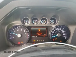 2016 Ford F-250 Lariat с VIN 1FT7W2B60GEA27044, выставлен на аукционе Copart как лот 59633385 с пробегом 294 653 миль миль и Списание • Salvage title. История ставок и продаж доступна на DreamBid. Изображение 9.
