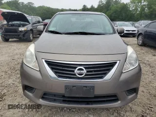2013 Nissan Versa S Plus z VIN 3N1CN7AP0DL836583, wystawiony jako Copart lot #59380985 z przebiegiem 97 752 mil mil oraz Czysty tytuł • Clean title. Historia ofert i sprzedaży dostępna na DreamBid. Obrazek 5.