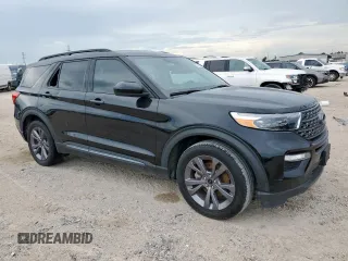 2022 Ford Explorer XLT z VIN 1FMSK7DH2NGC41211, wystawiony jako Copart lot #61841665 z przebiegiem 63 273 mil mil oraz Szkoda całkowita • Salvage title. Historia ofert i sprzedaży dostępna na DreamBid. Obrazek 4.