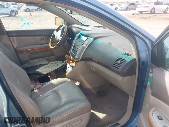 2007 Lexus RX with VIN 2T2GK31U07C012074, listed as a IAAI auction lot 41682824 with 250,108 mi miles and . Bid and sale history available at carsss.com. Image 5.
