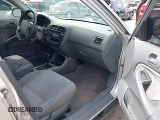 1999 Honda Civic LX with VIN JHMEJ6671XS003027, listed as a IAAI auction lot 41825146 with 197,764 mi miles and . Bid and sale history available at DreamBid. Image 5.