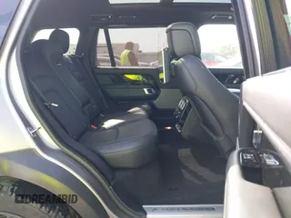 2018 Land Rover Range Rover z VIN SALGS5RE5JA393311, wystawiony jako IAAI lot #41827217 z przebiegiem 62 763 mil mil oraz . Historia ofert i sprzedaży dostępna na DreamBid. Obrazek 8.