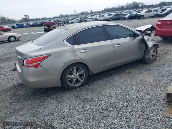 2013 Nissan Altima 2.5 S with VIN 1N4AL3AP7DC120574, listed as a IAAI auction lot 41651698 with 209,578 mi miles. Bid and sale history available at carsss.com. Image 4.