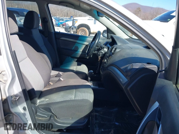 2009 Chevrolet Aveo 1LT with VIN KL1TD66E39B670755, listed as a IAAI auction lot 41617362 with 179,075 mi miles and . Bid and sale history available at DreamBid. Image 5.