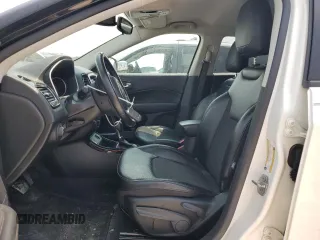 2020 Jeep Compass Latitude с VIN 3C4NJCBB1LT176727, выставлен на аукционе Copart как лот 58246445 с пробегом 69 668 миль миль и На запчасти • Non repairable. История ставок и продаж доступна на DreamBid. Изображение 7.