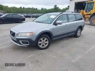 2008 Volvo XC70 z VIN YV4BZ982981017634, wystawiony jako IAAI lot #42321259 z przebiegiem 185 211 mil mil oraz . Historia ofert i sprzedaży dostępna na DreamBid. Obrazek 2.