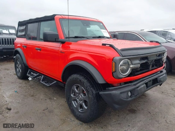 2021 Ford Bronco with VIN 1FMDE5BH3MLB09197, listed as a IAAI auction lot 41430920 with 43,579 mi miles. Bid and sale history available at carsss.com. Image 1.