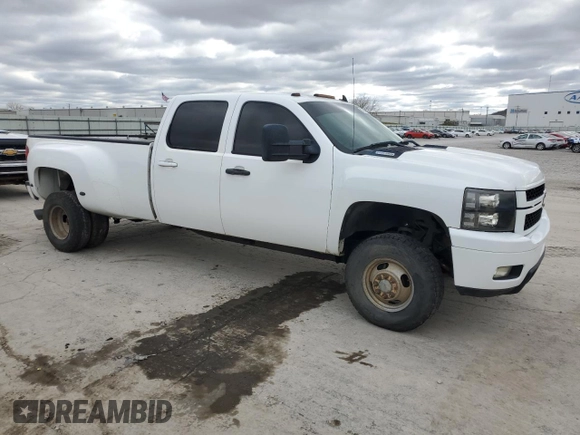 2008 Chevrolet Silverado 3500HD DRW LTZ with VIN 1GCJK33698F111624, listed as a Copart auction lot 87398034 with 242,410 mi miles and Clean Title. Bid and sale history available at carsss.com. Image 4.
