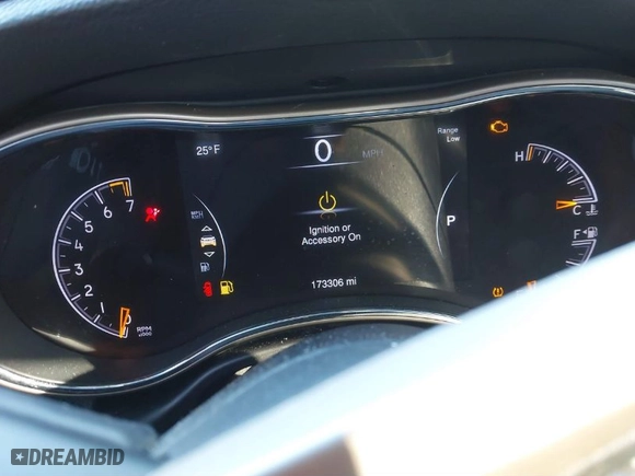 2015 Jeep Grand Cherokee Altitude with VIN 1C4RJFAG6FC724592, listed as a IAAI auction lot 41525448 with 173,306 mi miles. Bid and sale history available at carsss.com. Image 7.