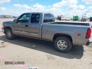 2006 Chevrolet Silverado 1500 LT3 with VIN 1GCEK19Z56Z143814, listed as a IAAI auction lot 42163869 with 195,192 mi miles and . Bid and sale history available at DreamBid. Image 3.
