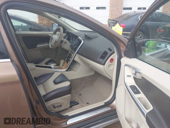 2010 Volvo XC60 3.0T с VIN YV4992DZ1A2020844, выставлен на аукционе IAAI как лот 42221723 с пробегом 247 027 миль миль и . История ставок и продаж доступна на DreamBid. Изображение 5.