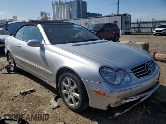 2004 Mercedes-Benz CLK 320 z VIN WDBTK65G94T018208, wystawiony jako Copart lot #76074114 z przebiegiem 62 358 mil mil oraz Nie do naprawy. Historia ofert i sprzedaży dostępna na DreamBid. Obrazek 4.