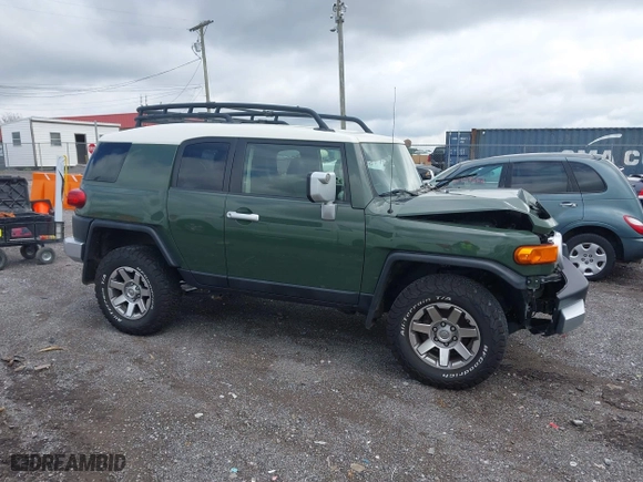 2014 Toyota FJ Cruiser with VIN JTEBU4BF1EK203587, listed as a IAAI auction lot 41978010 with 62,438 mi miles. Bid and sale history available at carsss.com. Image 13.