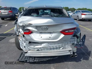 2022 Toyota Camry SE with VIN 4T1G11AK1NU002157, listed as a IAAI auction lot 41647629 with 89,189 mi miles and . Bid and sale history available at DreamBid. Image 6.