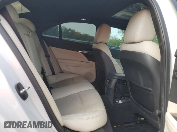 2021 Cadillac CT4 Premium Luxury z VIN 1G6DB5RK0M0113954, wystawiony jako Copart lot #58101165 z przebiegiem 33 957 mil mil oraz Tytuł czysty. Historia ofert i sprzedaży dostępna na DreamBid. Obrazek 10.