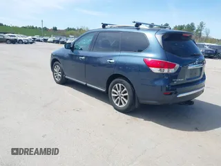 2014 Nissan Pathfinder SV with VIN 5N1AR2MM4EC637171, listed as a IAAI auction lot 42165474 with 152,543 mi miles. Bid and sale history available at carsss.com. Image 3.