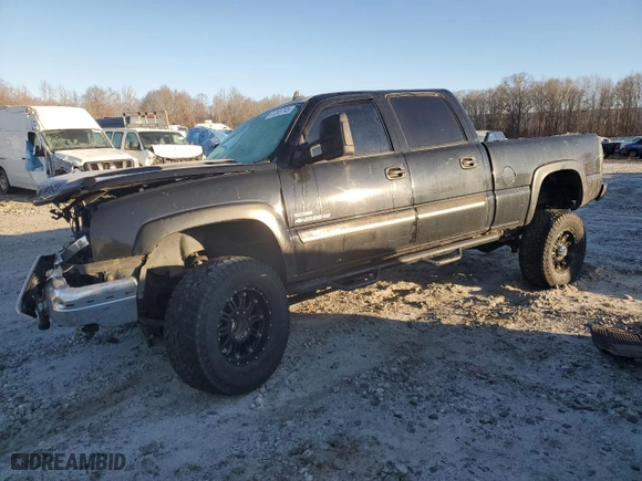 2006 Chevrolet Silverado 2500HD Work Truck with VIN 1GCHK23266F113625, listed as a Copart auction lot 47285745 with 277,865 mi miles and Salvage Title. Bid and sale history available at carsss.com. Image 1.