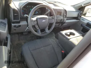 2019 Ford F-150 XL z VIN 1FTMF1C59KKD60498, wystawiony jako Copart lot #48210555 z przebiegiem 67 474 mil mil oraz Szkoda całkowita • Salvage title. Historia ofert i sprzedaży dostępna na DreamBid. Obrazek 8.