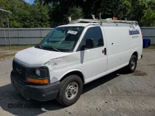 2007 GMC Savana Cargo z VIN 1GTGG25V871176924, wystawiony jako Copart lot #61017365 z przebiegiem 232 290 mil mil oraz Czysty tytuł • Clean title. Historia ofert i sprzedaży dostępna na DreamBid. Obrazek 1.