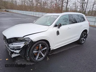 2017 Volvo XC90 R-Design with VIN YV4A22PM8H1145518, listed as a Copart auction lot 81578964 with 68,534 mi miles and Clean Title. Bid and sale history available at carsss.com. Image 1.