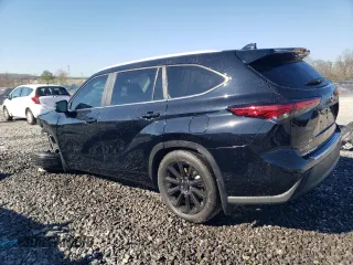 2023 Toyota Highlander L with VIN 5TDKDRAH1PS523251, listed as a Copart auction lot 87206064 with 14,605 mi miles and Salvage title. Bid and sale history available at DreamBid. Image 2.