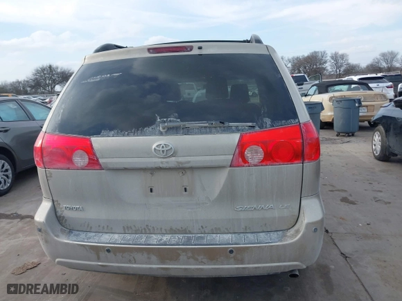 2010 Toyota Sienna CE with VIN 5TDKK4CC9AS311702, listed as a IAAI auction lot 41586415 with 206,453 mi miles. Bid and sale history available at carsss.com. Image 16.