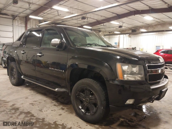 2008 Chevrolet Avalanche LS with VIN 3GNFK12378G169464, listed as a IAAI auction lot 41371639 with 246,490 mi miles. Bid and sale history available at carsss.com. Image 1.