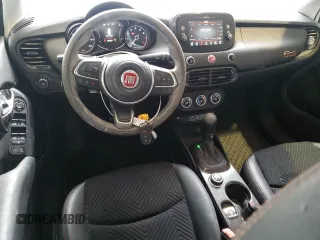2019 FIAT 500X Urbana Edition z VIN ZFBNFYB10KP796108, wystawiony jako Copart lot #59664125 z przebiegiem 38 435 mil mil oraz Szkoda całkowita • Salvage title. Historia ofert i sprzedaży dostępna na DreamBid. Obrazek 8.