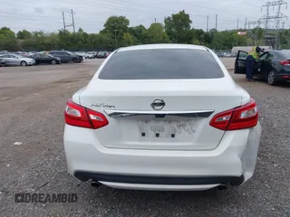 2017 Nissan Altima S z VIN 1N4AL3AP0HN347082, wystawiony jako IAAI lot #40488255 z przebiegiem 154 659 mil mil oraz . Historia ofert i sprzedaży dostępna na DreamBid. Obrazek 16.