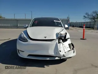 2022 Tesla Model Y Long Range with VIN 7SAYGAEE6NF506405, listed as a Copart auction lot 50392655 with 36,866 mi miles and Salvage Title. Bid and sale history available at DreamBid. Image 12.