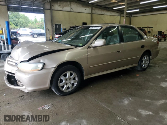 2002 Honda Accord EX z VIN 1HGCG56622A158128, wystawiony jako Copart lot #58494755 z przebiegiem 215 389 mil mil oraz Czysty tytuł • Clean title. Historia ofert i sprzedaży dostępna na DreamBid. Obrazek 1.