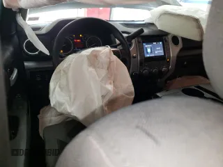 2016 Toyota Tundra SR z VIN 5TFUY5F11GX563129, wystawiony jako Copart lot #87130784 z przebiegiem 159 350 mil mil oraz Szkoda całkowita • Salvage title. Historia ofert i sprzedaży dostępna na DreamBid. Obrazek 8.