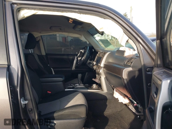 2021 Toyota 4Runner SR5 with VIN JTEMU5JR8M5878358, listed as a IAAI auction lot 41826705 with 76,748 mi miles and . Bid and sale history available at DreamBid. Image 5.
