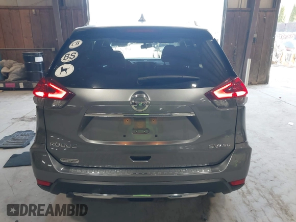 2018 Nissan Rogue SV z VIN JN8AT2MV4JW344365, wystawiony jako IAAI lot #42145147 z przebiegiem 95 634 mil mil oraz . Historia ofert i sprzedaży dostępna na DreamBid. Obrazek 16.
