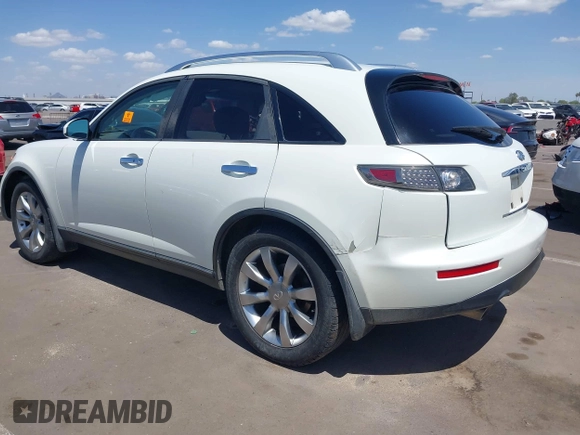 2005 Infiniti FX35 with VIN JNRAS08W55X204394, listed as a IAAI auction lot 42047153 with 171,508 mi miles. Bid and sale history available at carsss.com. Image 3.