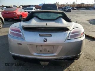 2008 Saturn Sky z VIN 1G8MC35BX8Y132825, wystawiony jako Copart lot #81708484 z przebiegiem 117 955 mil mil oraz Czysty tytuł • Clean title. Historia ofert i sprzedaży dostępna na DreamBid. Obrazek 6.