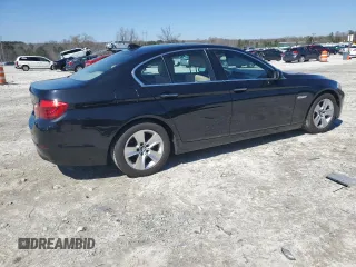 2012 BMW 5 Series 528i z VIN WBAXG5C54CDX05618, wystawiony jako Copart lot #51942095 z przebiegiem 182 597 mil mil oraz Szkoda całkowita • Salvage title. Historia ofert i sprzedaży dostępna na DreamBid. Obrazek 3.