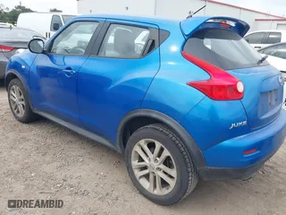 2011 Nissan Juke SV with VIN JN8AF5MR7BT022429, listed as a IAAI auction lot 42085379 with 119,380 mi miles. Bid and sale history available at carsss.com. Image 3.