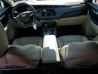 2020 Cadillac XT4 FWD Premium Luxury with VIN 1GYFZCR47LF040062, listed as a Copart auction lot 52309415 with 12,517 mi miles and Salvage title. Bid and sale history available at DreamBid. Image 8.
