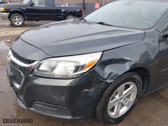 2014 Chevrolet Malibu LS with VIN 1G11B5SL6EF207928, listed as a IAAI auction lot 41153065 with 113,313 mi miles. Bid and sale history available at carsss.com. Image 6.