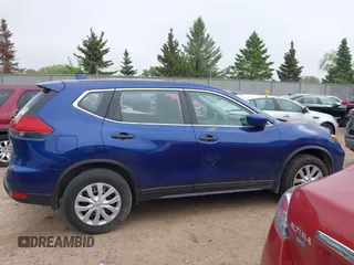 2017 Nissan Rogue SL with VIN JN8AT2MVXHW013039, listed as a IAAI auction lot 42264333 with 124,589 mi miles and . Bid and sale history available at DreamBid. Image 13.
