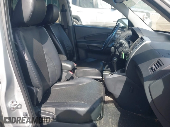2008 Hyundai Tucson SE with VIN KM8JN72D68U844736, listed as a IAAI auction lot 41823363 with 1 mi miles. Bid and sale history available at carsss.com. Image 5.
