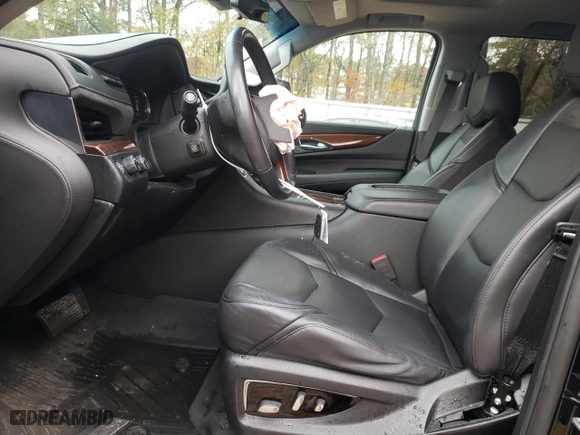2020 Cadillac Escalade Premium Luxury with VIN 1GYS4CKJXLR289323, listed as a Copart auction lot 82333014 with 55,809 mi miles and Salvage Title. Bid and sale history available at carsss.com. Image 7.